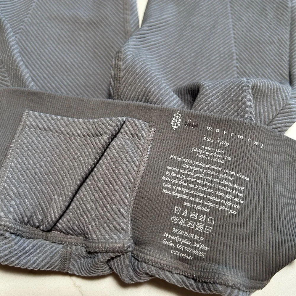 Free People Movement Ribbed Full Length Gray Leggings Size Small - Picture 6 of 7
